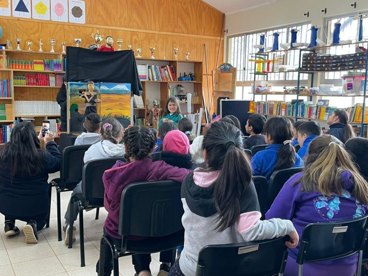 Compañía de Marionetas Newen Kimün visitó escuelas rurales